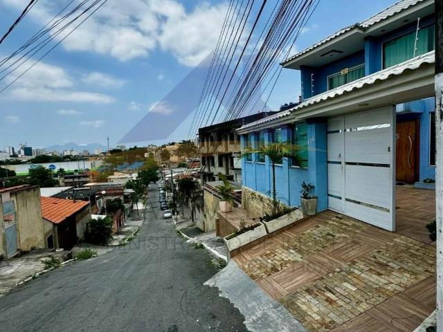 Casa / Sobrado para Locação em Duque de Caxias/RJ Vila Centenário 3 Quartos