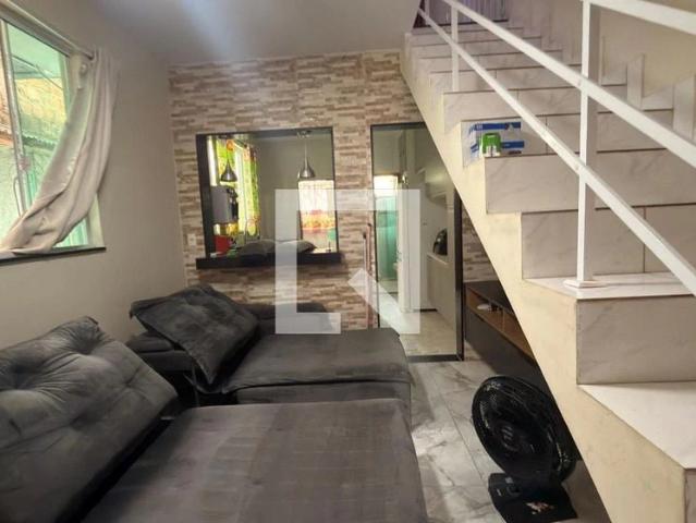 Casa / Sobrado para Locação em Duque de Caxias/RJ Vila São Luís 2 Quartos