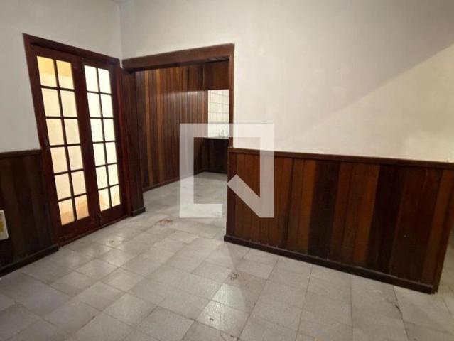 Casa / Sobrado para Locação em Duque de Caxias/RJ Xerém 3 Quartos