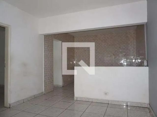 Casa / Sobrado para Locação em Embu das Artes/SP Jardim Casa Branca 2 Quartos
