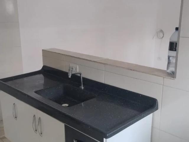Casa / Sobrado para Locação em Embu das Artes/SP Jardim São Marcos 1 Quartos