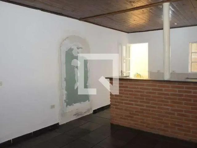 Casa / Sobrado para Locação em Embu das Artes/SP Jardim Pinheirinho 1 Quartos