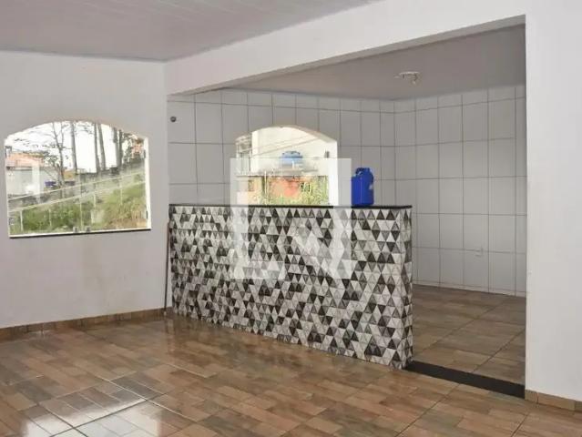 Casa / Sobrado para Locação em Embu das Artes/SP Jardim Pinheirinho 2 Quartos