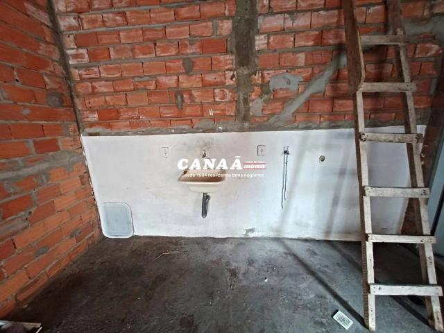 Casa / Sobrado para Locação em Embu das Artes/SP Jardim Vitória 2 Quartos