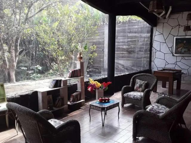 Casa / Sobrado para Locação em Embu Guaçu/SP Jardim São Paulo 5 Quartos