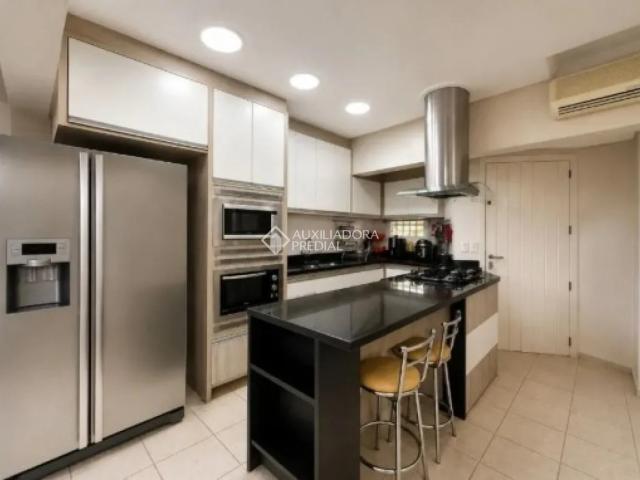 Casa / Sobrado para Locação em Estância Velha/RS Floresta 4 Quartos