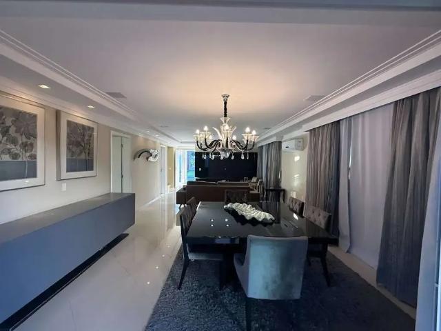 Casa / Sobrado para Locação em Eusébio/CE Coité 5 Quartos