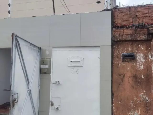 Casa / Sobrado para Locação em Fortaleza/CE Conjunto Ceará I 2 Quartos