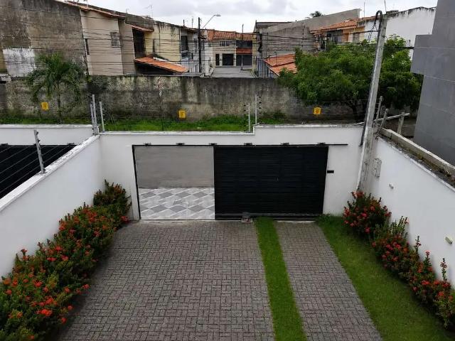 Casa / Sobrado para Locação em Fortaleza/CE Cajazeiras 4 Quartos