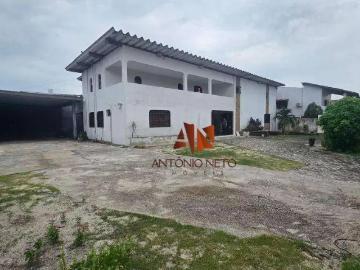 Casa / Sobrado para Locação em Fortaleza/CE Cidade dos Funcionários 6 Quartos