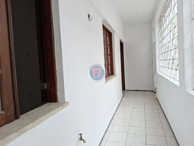 Casa / Sobrado para Locação em Fortaleza/CE Cidade 2000 2 Quartos
