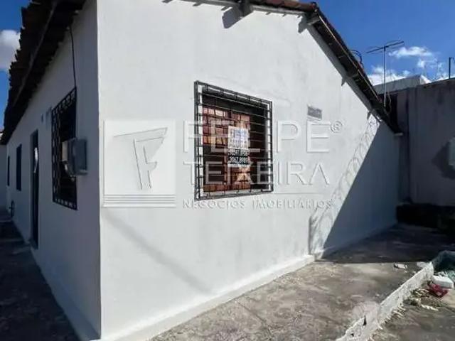 Casa / Sobrado para Locação em Fortaleza/CE Antônio Bezerra 4 Quartos
