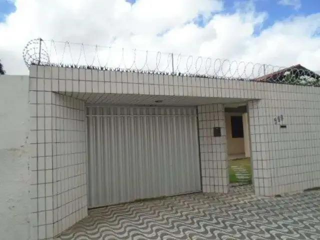 Casa / Sobrado para Locação em Fortaleza/CE Damas 11 Quartos
