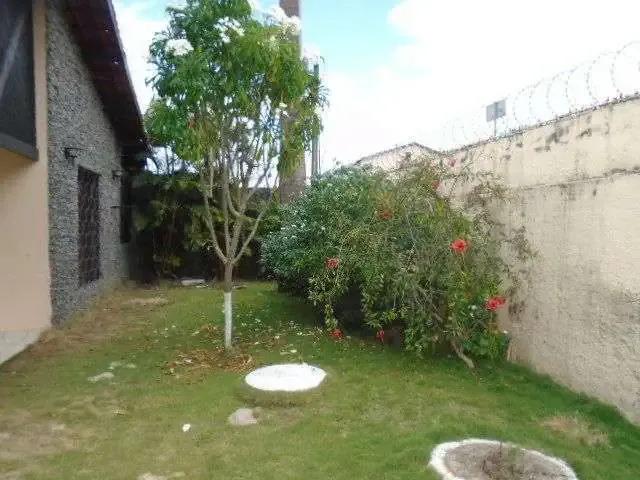 Casa / Sobrado para Locação em Fortaleza/CE Damas 11 Quartos