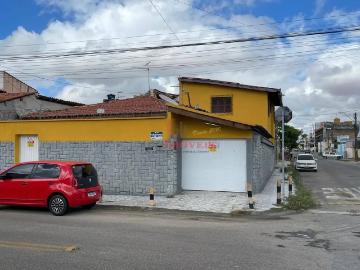 Casa / Sobrado para Locação em Fortaleza/CE Damas 5 Quartos