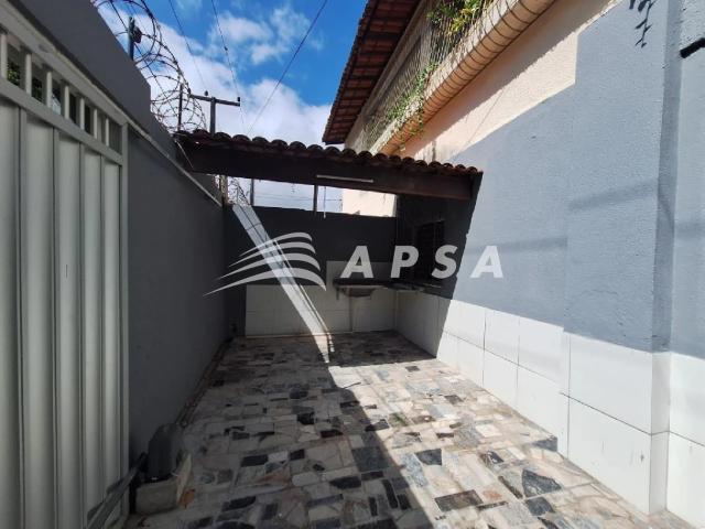 Casa / Sobrado para Locação em Fortaleza/CE Dionisio Torres 3 Quartos