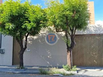 Casa / Sobrado para Locação em Fortaleza/CE Dionisio Torres 4 Quartos