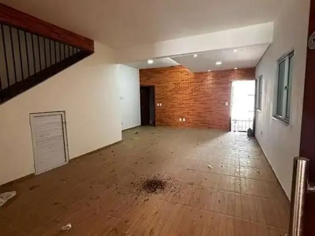 Casa / Sobrado para Locação em Fortaleza/CE Engenheiro Luciano Cavalcante 4 Quartos