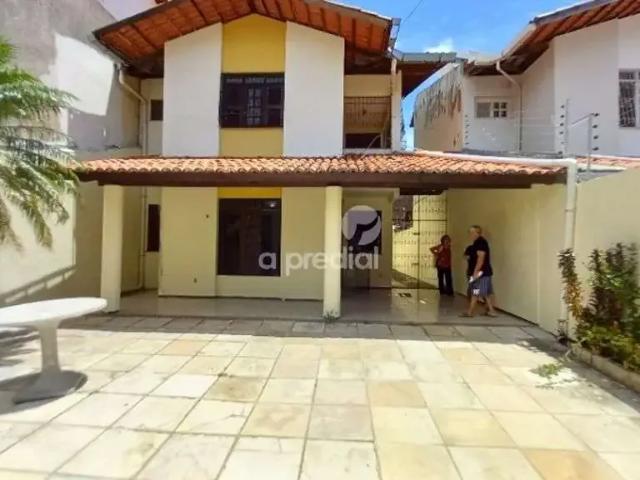 Casa / Sobrado para Locação em Fortaleza/CE Engenheiro Luciano Cavalcante 5 Quartos