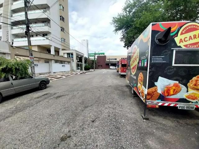 Casa / Sobrado para Locação em Fortaleza/CE Fátima 4 Quartos