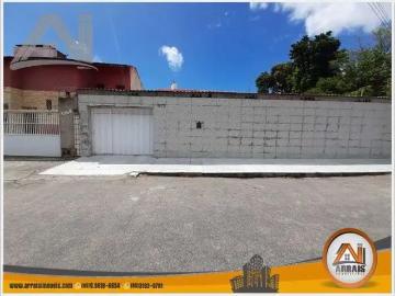 Casa / Sobrado para Locação em Fortaleza/CE Fátima 4 Quartos