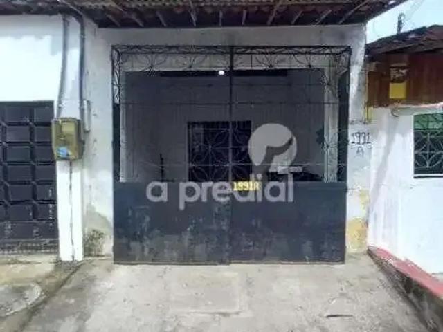 Casa / Sobrado para Locação em Fortaleza/CE João XXIII 2 Quartos