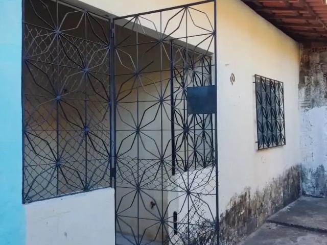 Casa / Sobrado para Locação em Fortaleza/CE João XXIII 2 Quartos
