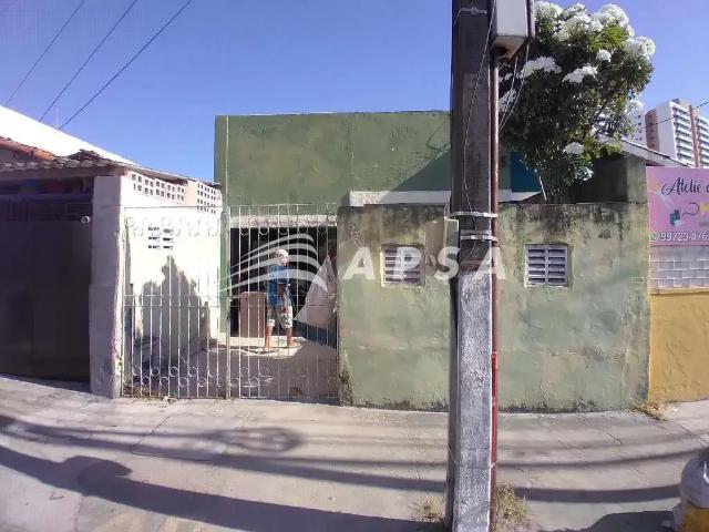 Casa / Sobrado para Locação em Fortaleza/CE Joaquim Távora 3 Quartos