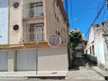 Casa / Sobrado para Locação em Fortaleza/CE Aldeota 2 Quartos