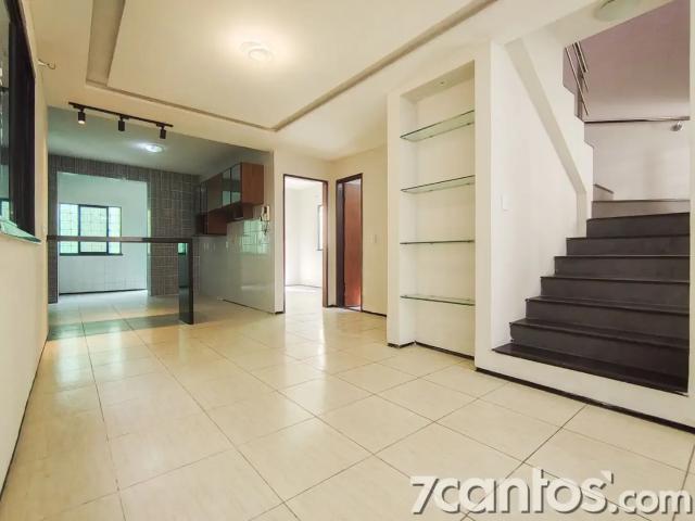 Casa / Sobrado para Locação em Fortaleza/CE Jacarecanga 3 Quartos