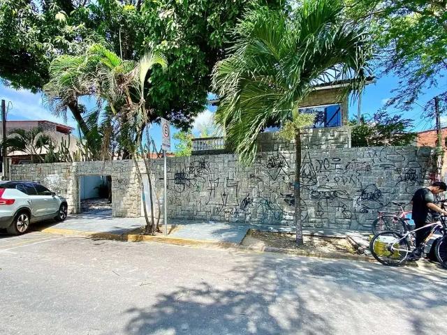 Casa / Sobrado para Locação em Fortaleza/CE Lagoa Sapiranga Coité 4 Quartos