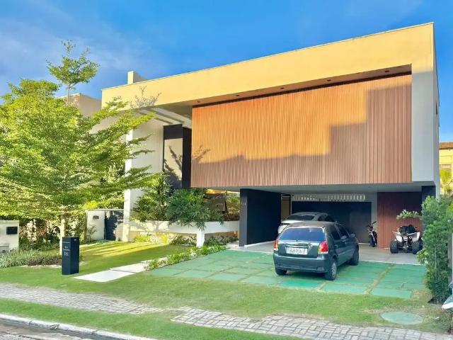 Casa / Sobrado para Locação em Fortaleza/CE Lagoa Redonda 5 Quartos