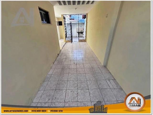 Casa / Sobrado para Locação em Fortaleza/CE Montese 4 Quartos