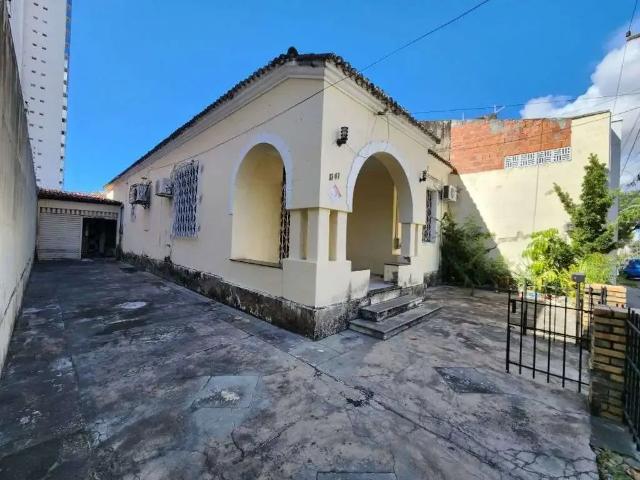 Casa / Sobrado para Locação em Fortaleza/CE Aldeota 3 Quartos