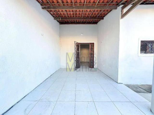 Casa / Sobrado para Locação em Fortaleza/CE Messejana 2 Quartos