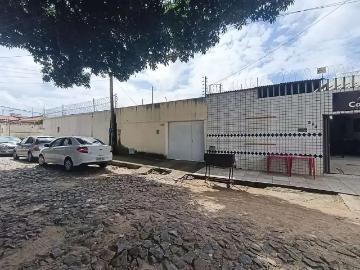 Casa / Sobrado para Locação em Fortaleza/CE Sapiranga 3 Quartos