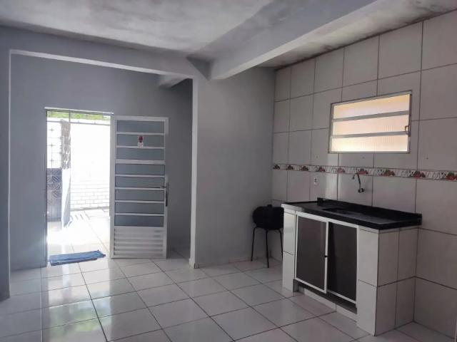 Casa / Sobrado para Locação em Fortaleza/CE Passaré 3 Quartos