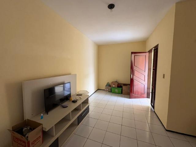 Casa / Sobrado para Locação em Fortaleza/CE Planalto Ayrton Senna 3 Quartos