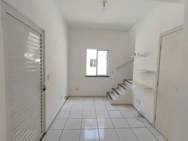 Casa / Sobrado para Locação em Fortaleza/CE Prefeito José Walter 2 Quartos