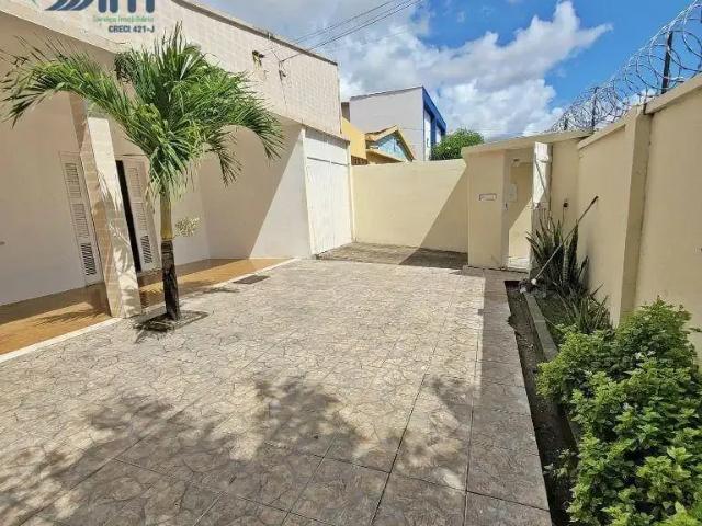 Casa / Sobrado para Locação em Fortaleza/CE Vila União 4 Quartos