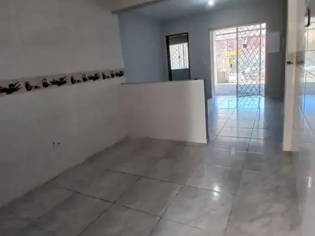 Casa / Sobrado para Locação em Fazenda Rio Grande/PR Gralha Azul 2 Quartos