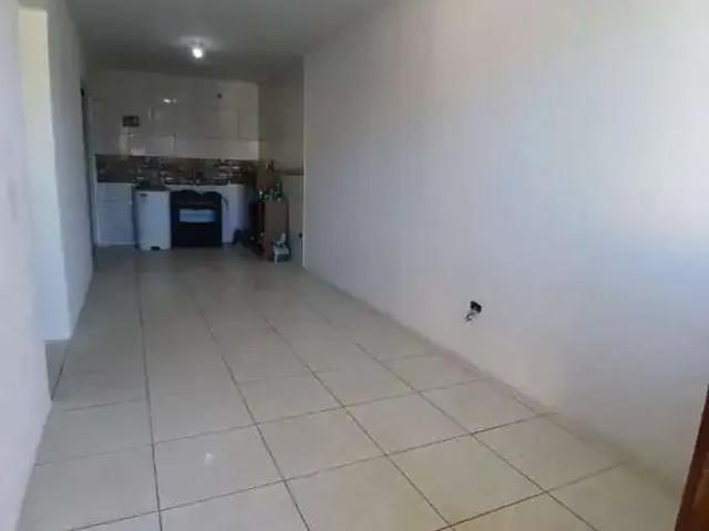 Casa / Sobrado para Locação em Fazenda Rio Grande/PR Gralha Azul 2 Quartos