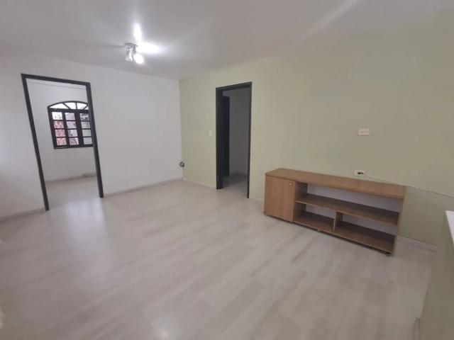 Casa / Sobrado para Locação em Fazenda Rio Grande/PR Gralha Azul 5 Quartos