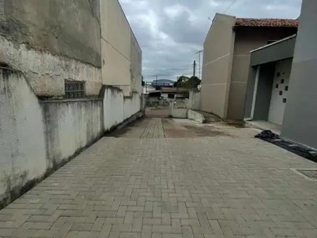 Casa / Sobrado para Locação em Fazenda Rio Grande/PR Iguaçu 2 Quartos