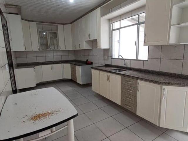 Casa / Sobrado para Locação em Fazenda Rio Grande/PR Nações 2 Quartos