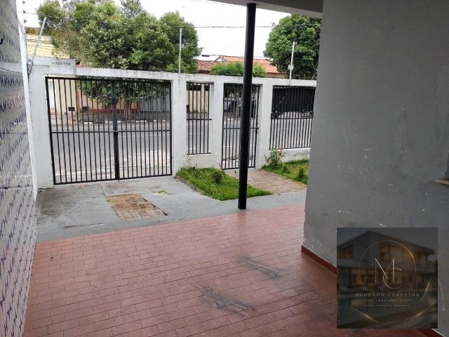 Casa / Sobrado para Locação em Feira de Santana/BA Queimadinha 5 Quartos