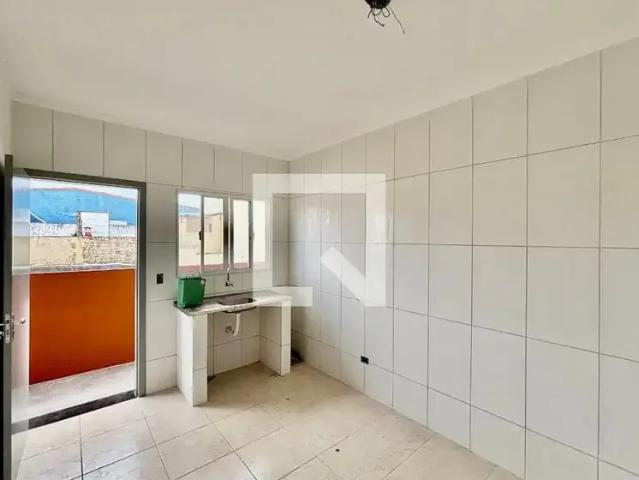Casa / Sobrado para Locação em Ferraz de Vasconcelos/SP Jardim Dayse 2 Quartos