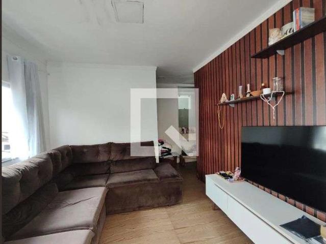 Casa / Sobrado para Locação em Ferraz de Vasconcelos/SP Parque São Francisco 2 Quartos