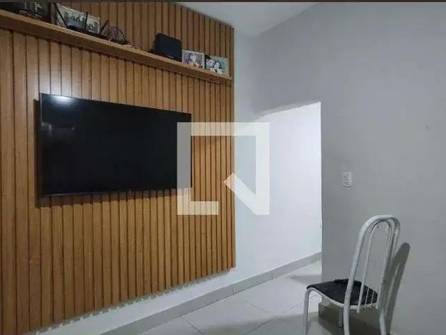 Casa / Sobrado para Locação em Ferraz de Vasconcelos/SP Vila Santa Margarida 2 Quartos