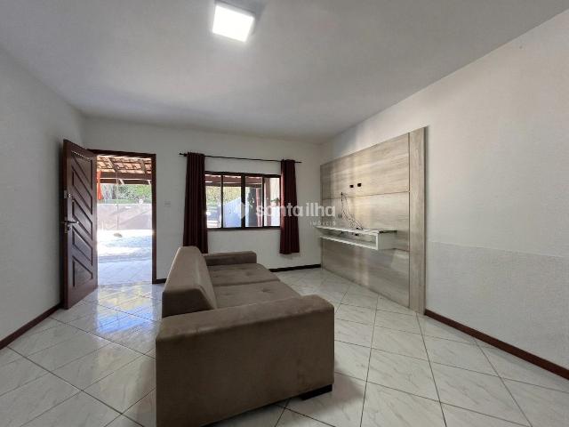 Casa / Sobrado para Locação em Florianópolis/SC Morro das Pedras 2 Quartos